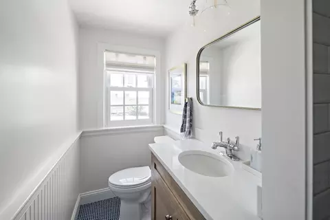 1 Winthrop Rd, Hingham, MA 02043 photo 15