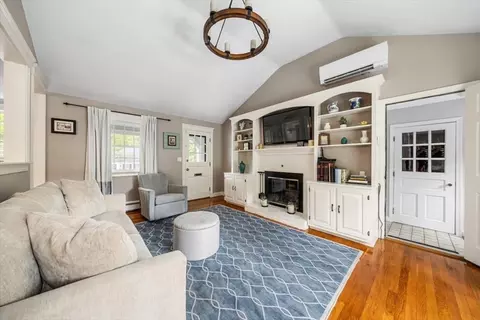 10 Hoover Rd, Hingham, MA 02043 photo 3