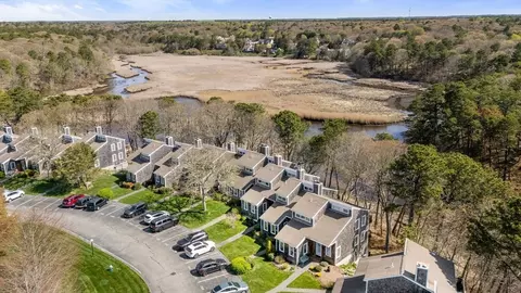 15 Riverview Ave #F, Mashpee, MA 02649