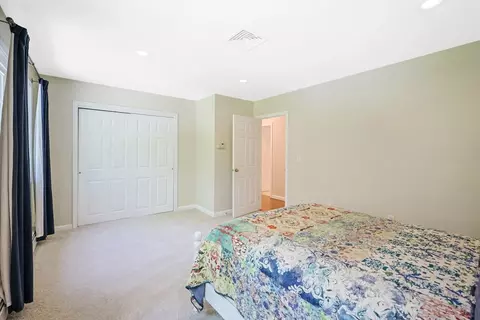 19 Prospect St, Upton, MA 01568 photo 12