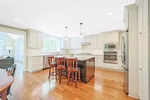 19 Prospect St, Upton, MA 01568 photo 5