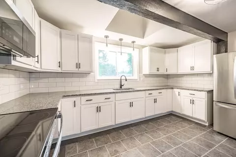 19 Montello Rd, Chicopee, MA 01013 photo 4