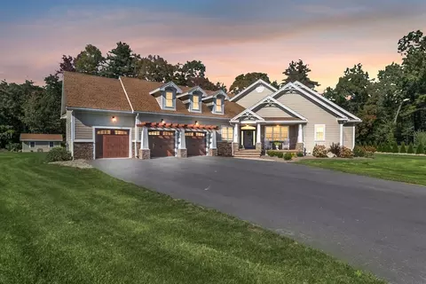 8 Fitch Farm Way, Southampton, MA 01073