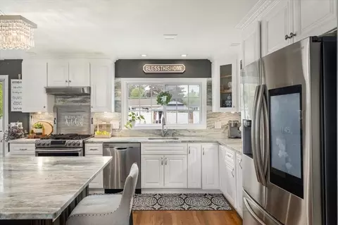 Kitchen - 16 Vista Dr, Danvers, MA 01923 photo 2 of 5