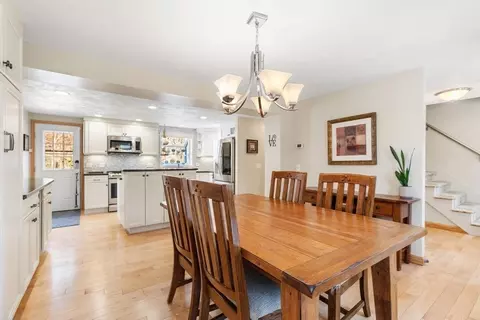 22 Cider Mill Ln, Upton, MA 01568 photo 11