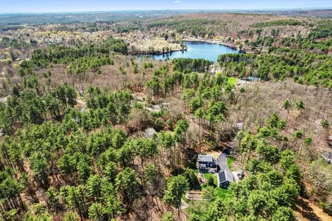 22 Cider Mill Ln, Upton, MA 01568 photo 32