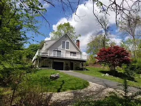 23 Beach Rd, Ware, MA 01082 photo 2