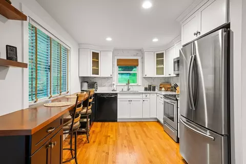 23 Beach Rd, Ware, MA 01082 photo 9