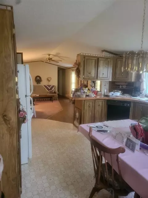 141 Pine Ave, Sturbridge, MA 01566 photo 11