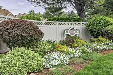 128 Hunters Run Pl #128, Haverhill, MA 01832