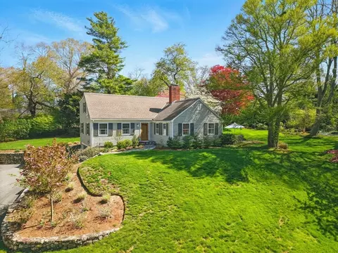 22 Partridge Rd, Duxbury, MA 02332