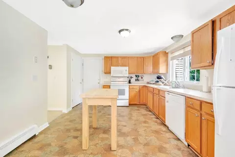 39 Heritage Path, Millis, MA 02054 photo 14