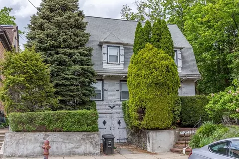 25 Browning Rd, Somerville, MA 02145