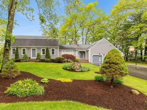 80 Forest Dr, Bridgewater, MA 02324