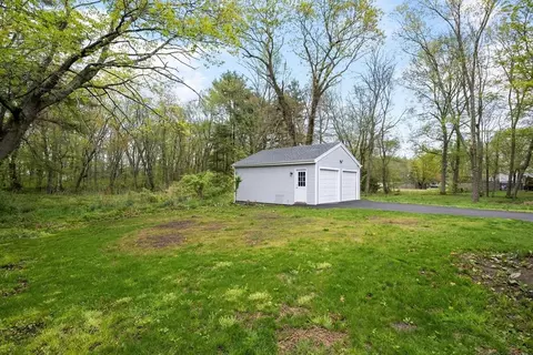 Exterior - 129 S Main St, Raynham, MA 02767 photo 5 of 8