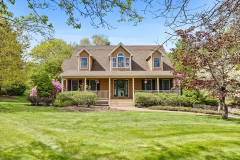 5 Campbell Rd, Middleton, MA 01949