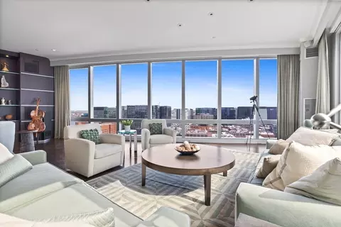 500 Atlantic Ave #21H, Boston, MA 02210