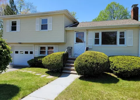 3 Alice Rd, Randolph, MA 02368