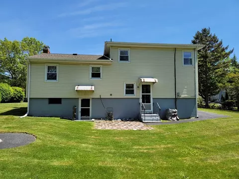 3 Alice Rd, Randolph, MA 02368 photo 4