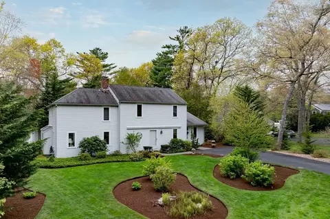 39 Rosewood Ln, Cotuit, MA 02635