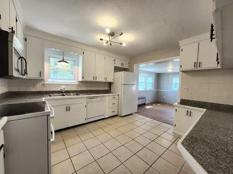 Kitchen - 54 Phillips Ave, Springfield, MA 01119 photo 2 of 2