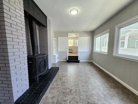 Living - 54 Phillips Ave, Springfield, MA 01119 photo 3 of 4