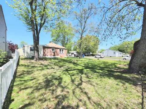 Exterior - 54 Phillips Ave, Springfield, MA 01119 photo 5 of 5