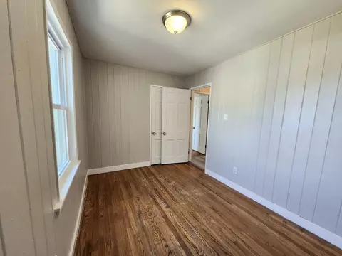 Bedroom - 54 Phillips Ave, Springfield, MA 01119 photo 1 of 2