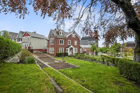17 Bonner Ave, Somerville, MA 02143