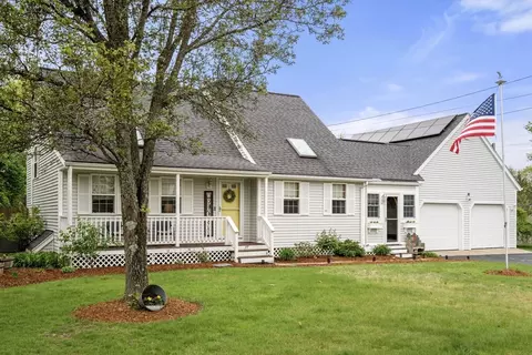 77 Gregory Dr, Attleboro, MA 02703