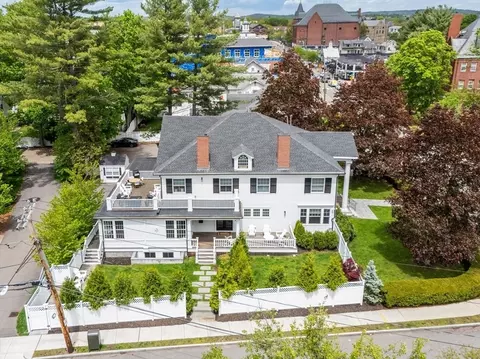 3 Otis St #3, Newton, MA 02460