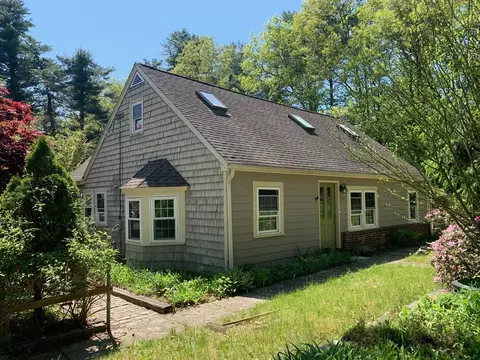 297 Hudson Rd, Sudbury, MA 01776