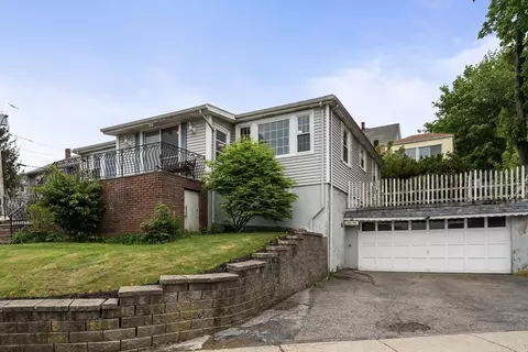 Exterior - 28 Elsie St, Everett, MA 02149 photo 5 of 10
