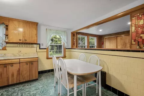 Kitchen - 28 Elsie St, Everett, MA 02149 photo 2 of 4