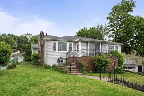 28 Elsie St, Everett, MA 02149