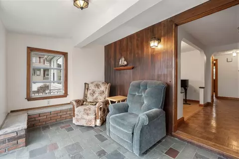 Exterior - 28 Elsie St, Everett, MA 02149 photo 6 of 10
