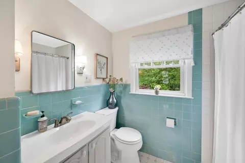 175 Oak Hollow Rd, Springfield, MA 01128 photo 17