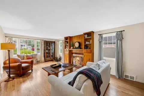 175 Oak Hollow Rd, Springfield, MA 01128 photo 15