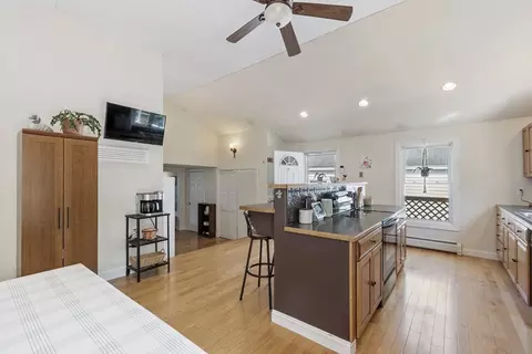 Entry Way - 23 Longedge Rd, Clinton, MA 01510 photo 1 of 6