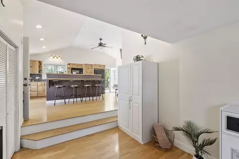 Entry Way - 23 Longedge Rd, Clinton, MA 01510 photo 2 of 6
