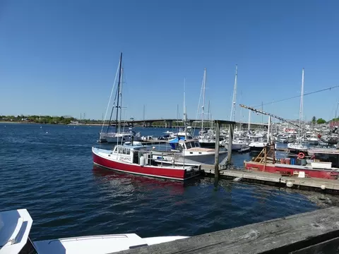 109 Water St #304, Beverly, MA 01915