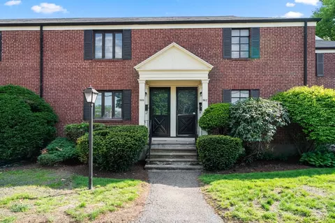 960 Belmont St #44 BLD D, Watertown, MA 02472
