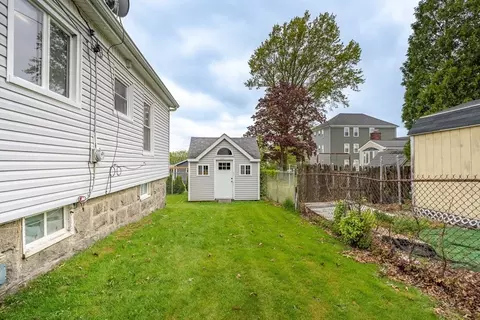 587 S Beach St, Fall River, MA 02724 photo 32