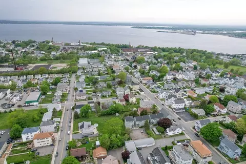 587 S Beach St, Fall River, MA 02724 photo 7