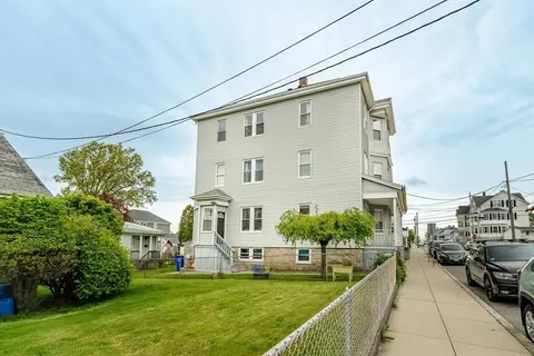 587 S Beach St, Fall River, MA 02724 photo 5