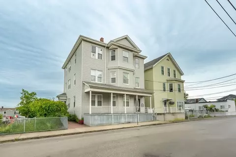 587 S Beach St, Fall River, MA 02724 photo 2