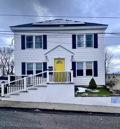 24 Graham St, Leominster, MA 01453