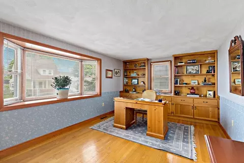 60 Como Rd, Hyde Park, MA 02136 photo 17