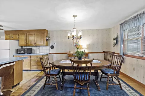 60 Como Rd, Hyde Park, MA 02136 photo 8