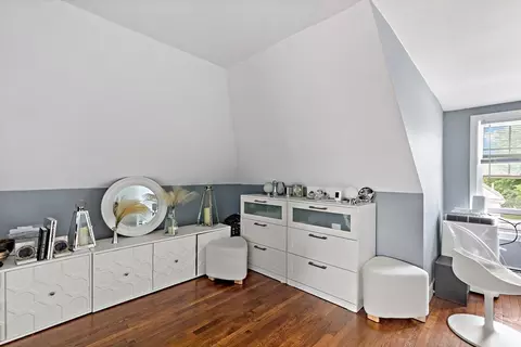 64 Como Rd, Hyde Park, MA 02136 photo 25